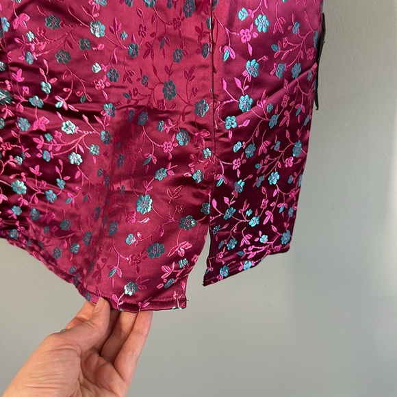NWT Lulu’s Always Decadent Magenta Ditsy Floral Brocade Puff Sleeve Dress Small - Picture 9 of 16